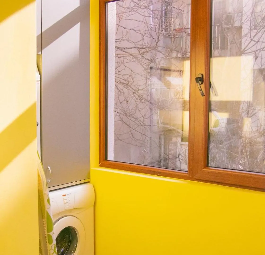 Apartment Spacious 1 Bed Flat Near Vitosha Blvd Sofia