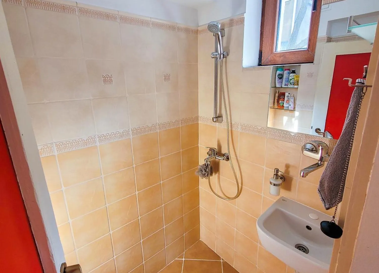 Apartment Spacious 1 Bed Flat Near Vitosha Blvd Sofia